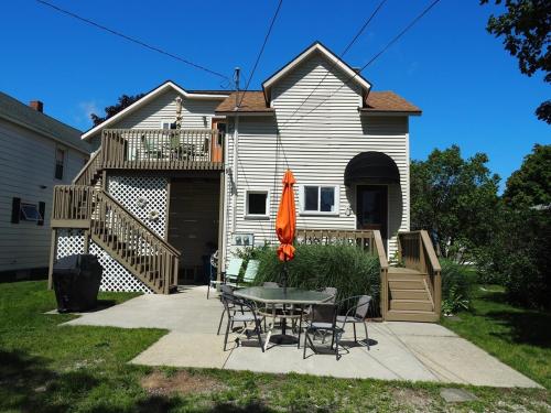 The Cute & Cozy - Lower Apt - Great Location!, Frankfort (foto 3)