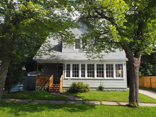 Sailors Delight - Remodeled And Super Cute! in Manistee, USA