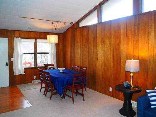 New! Namaste Here - Incredible Location! in Frankfort