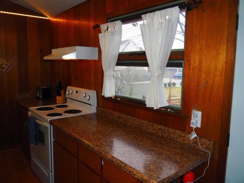 New! Namaste Here - Incredible Location! in Frankfort