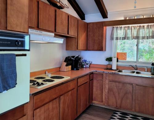 Lake Escape - Private Lakefront With Kayaks! Lake Escape - Private Lakefront With Kayaks!
