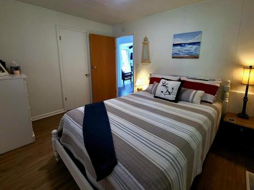 Lake Escape - Private Lakefront With Kayaks! Lake Escape - Private Lakefront With Kayaks!