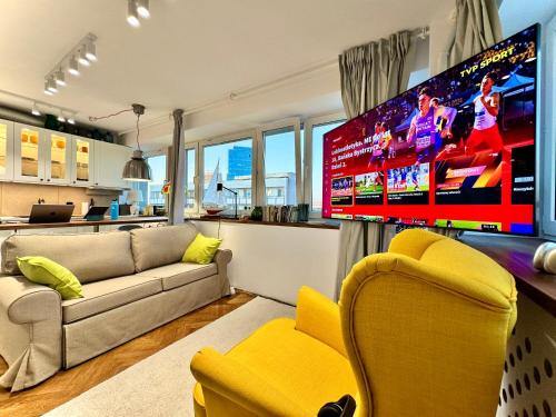SILVER AirCondition WiFi 1Gbs 85'TV Netflix, Varsovie