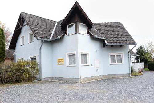  Kristály Vendégház, Ferienwohnung in Bük