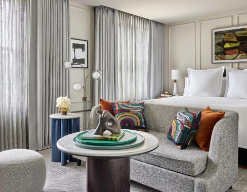 Executive One-Bedroom Suite room in Rosewood Hotel Georgia