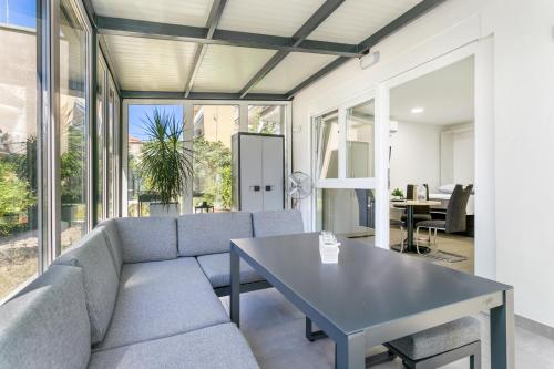 Studio with Terrace image 10