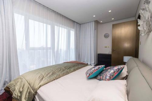 Ultra-Luxury 3BR opulent furnishing damac heights 5206, Dubaj (fotografie 4)