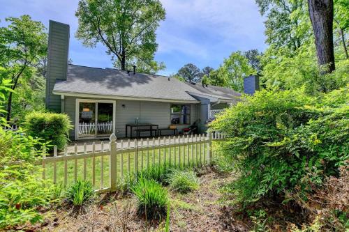 Walk to Avalon or Downtown 3 Walk to Avalon or Downtown 3