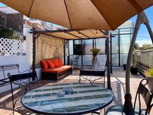 Cozy 3BR House in Centro Terrace Parish View in San Miguel de Allende, Mexico