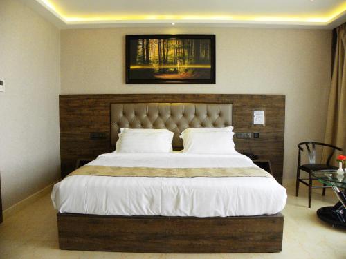 Hotel Sri Sierra in Chikkaballapura