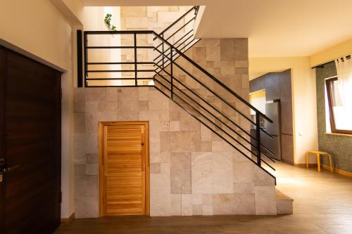 Facilities, Canyon View Dsegh in Dzoraget