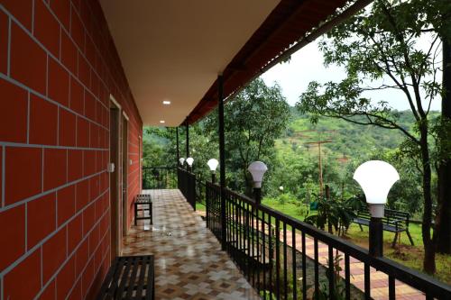 Dārzs, The Kille Torna Resort in Karandi Kurda