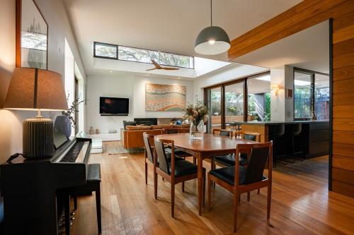 Villa Catherine | Designer Home + Studio - image 3