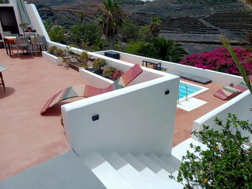 beranda/teres, Private Villa Casa MaVi - Timanfaya & Ocean views in La Vegueta