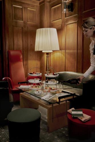 Parkhotel Laurin - main image