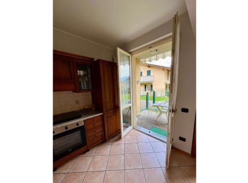 Apartment with garden and garage Dongo - Larihome A28, Dongo (photo 9)