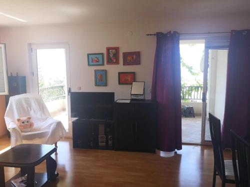 Comfortable apartment in Makarska 80 m2 sea view and terrace - image 5