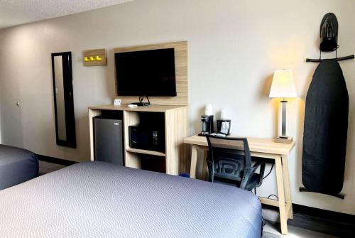 Super 8 by Wyndham Cedar Rapids - image 6