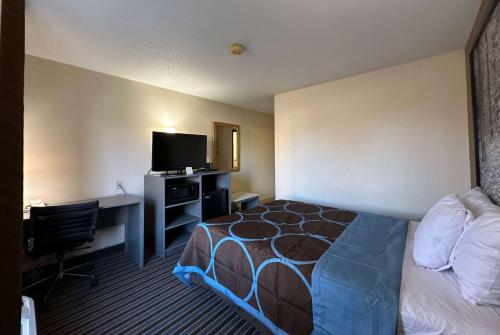 Queen Room - Disability Access/Non-Smoking