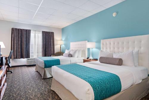 Queen Room with Two Queen Beds - Mobility Access/Non-Smoking