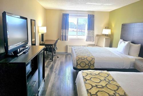 Queen Room with Two Queen Beds - Non-Smoking