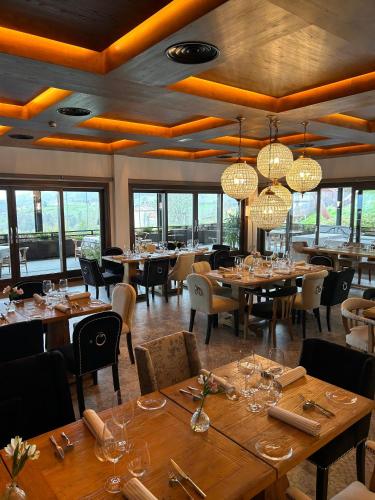 582572549 Puebloastur Eco Resort Hotel & Spa