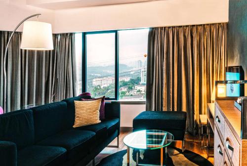 room detail thumbnail 1