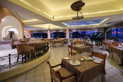 Wyndham Grand Cancun All Inclusive Resort & Villas, Cancún (foto 10)