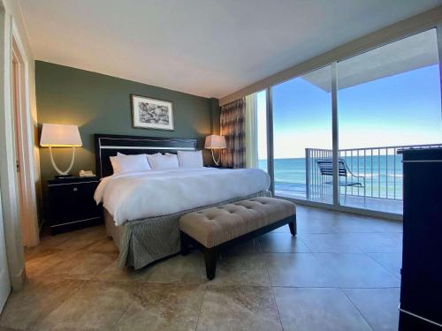 Radisson Suite Hotel Oceanfront in Melbourne, USA