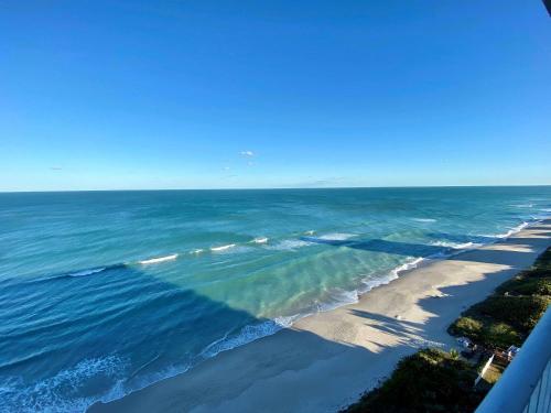 Radisson Suite Hotel Oceanfront in Melbourne, USA