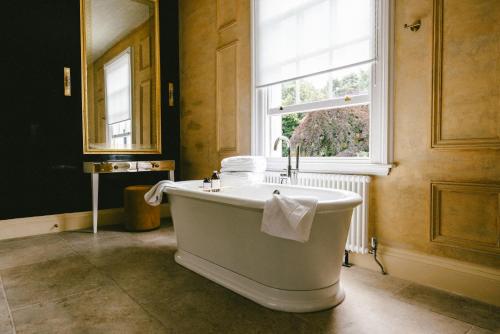 บริการและสิ่งอำนวยความสะดวก, Baloci near สวนพฤกษศาสตร์เบอร์มิงแฮม