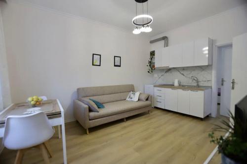 BLOOM Apartments in Central Tirana, Тирана (фото 10)