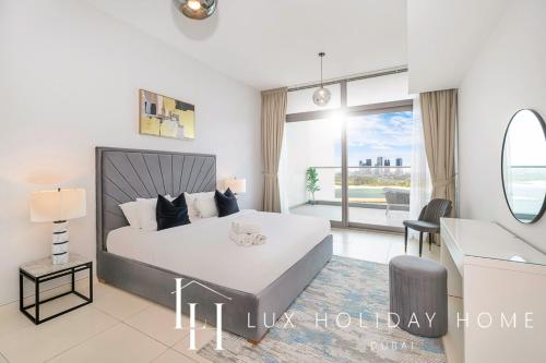 LUX - Opulent Island Suite 4 - image 2