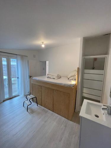 Chambre privée dans maison d’hôtes chambre d'hôte Cenon