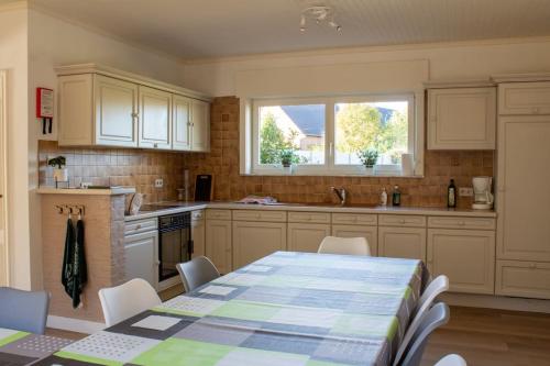 Doornhof, rustig gelegen vakantiehuis in 哈爾泰特