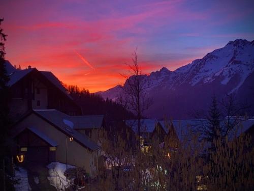 Surrounding environment, Appartement 4 personnes Bee on skis a Oz en Oisans in Oz