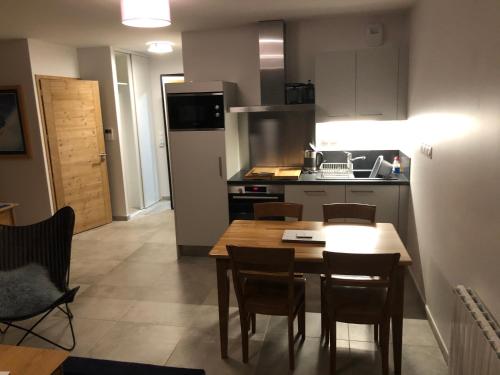 Facilities, Appartement 4 personnes Bee on skis a Oz en Oisans in Oz