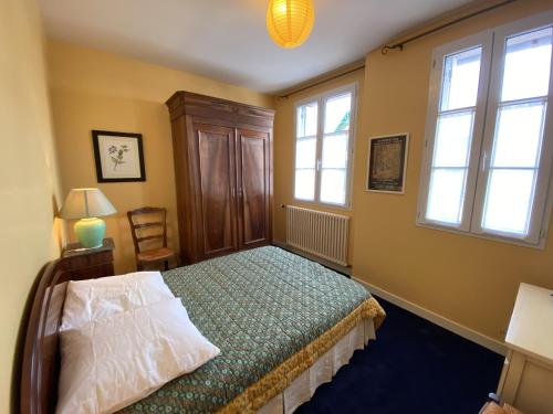 Three-Bedroom Home image 7