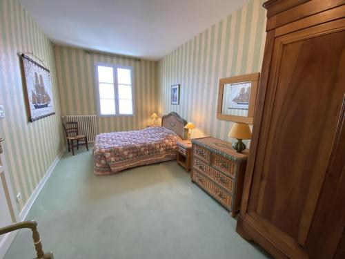 Three-Bedroom Home image 5