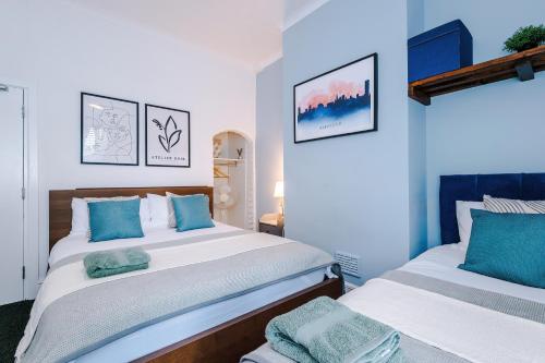 Modern 3-bed house in Manchester, ideal for long stays, FREE parking, city centre - sleeps upto 8 people, Manchester (photo 7)