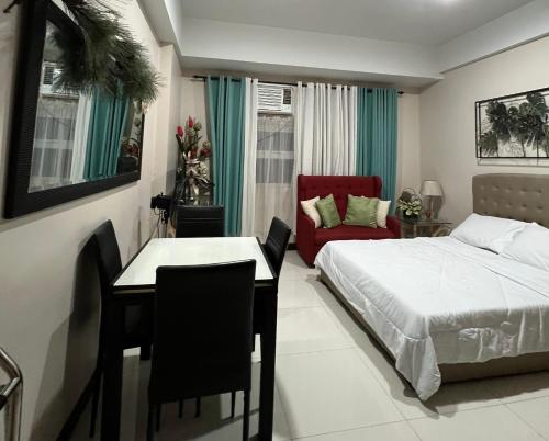 Jennifers Abode - 101 Newport Boulevard Pasay