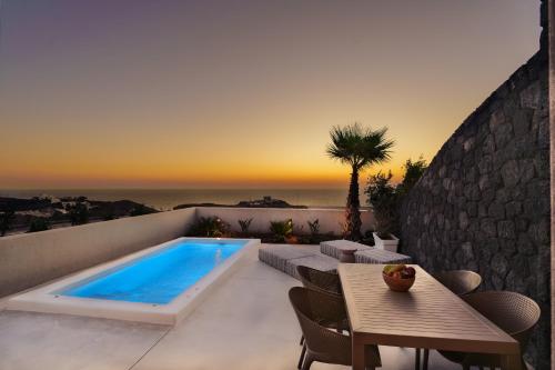 A környék, Halo Santorini - Living Experience in Exo Gialos Thiras