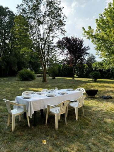 Iekārtas, Villa d'Arcano-3 camere-Ampio giardino in Santa Maria La Longa