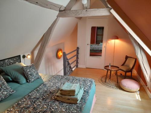 Gite La folie de Séraphine (Gite La folie de Seraphine) in Senlis