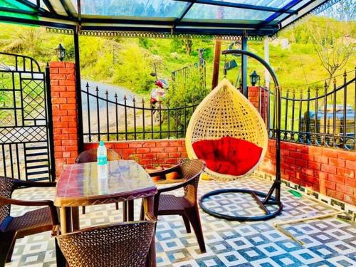 Stayenest Mashobra with Balcony View photo 3