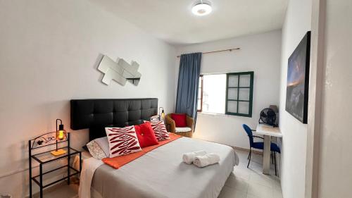  ALCAMAR Habitación privada con baño compartido cerca del Mar! in Guía de Isora