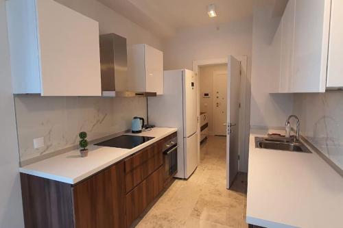 Security deluxe apartment in بهجة شهير