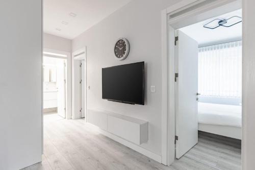 Bright Private Modern 2BD1Bath Bebek Gem! #247 - image 5