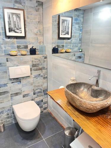 Gemütliche, große 6-ZKB,EG-Wohnung im Herzen Eimsbüttels-2WC&2Duschen, Hamburk (fotografie 8)