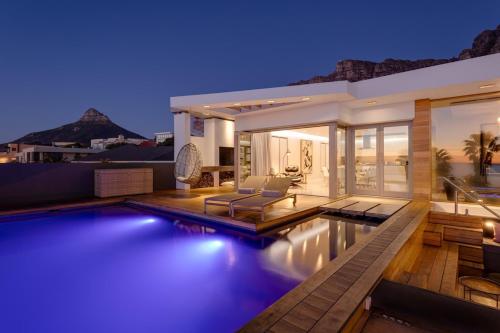Element House - Contemporary And Upmarket Villa - Camps Bay
